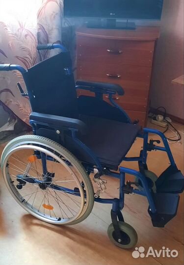Инвалидная коляска новая