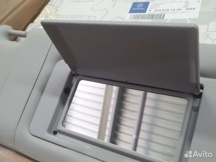 Козырёк солнцезащитный Mercedes-Benz C-Class W203