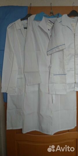 Медицинские халаты и костюмы новые, р.44-50
