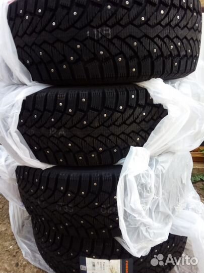 Formula Ice 215/50 R17