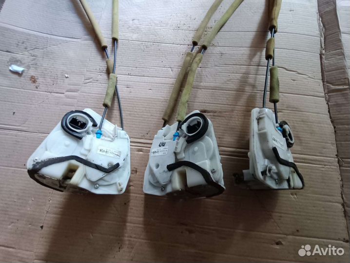 Замок двери Mazda 6 GH