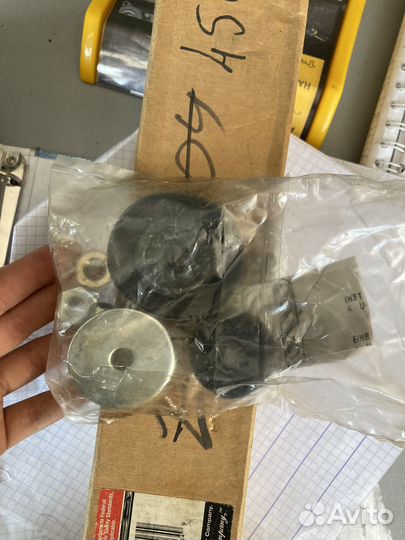 Амортизатор передний на Lincoln Town