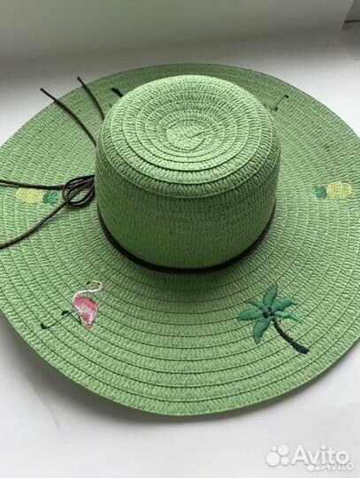 Шляпа женская плетенная
