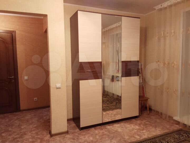 1-к. квартира, 32 м², 4/4 эт.