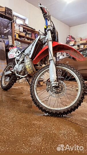 Honda crm250
