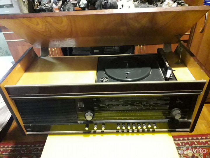 Магнитофон