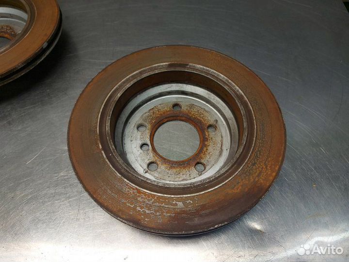 Тормозной диск задний Bmw 5-Series E39 M52 B28