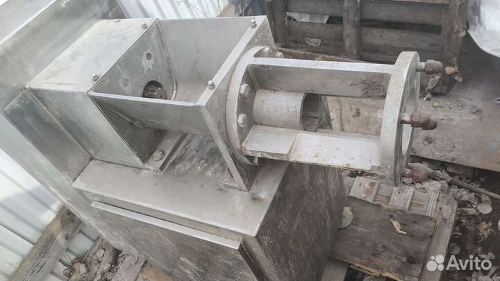 Пресс механической обвалки Птицерон-1000