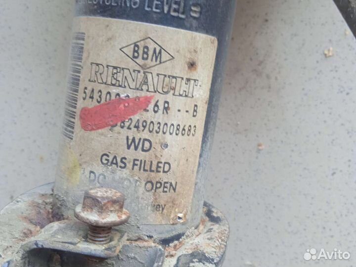 Стойка правая renault fluence