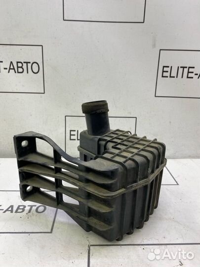 Резонатор воздушного фильтра Mazda 6 GH 2008