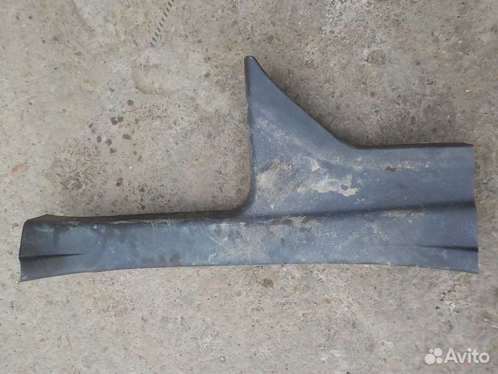 Накладка на порог задняя левая Toyota Corolla 180