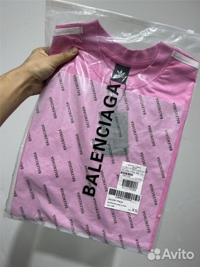 Футболка Balenciaga