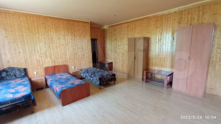 Комната 30 м² в 5-к., 2/2 эт.