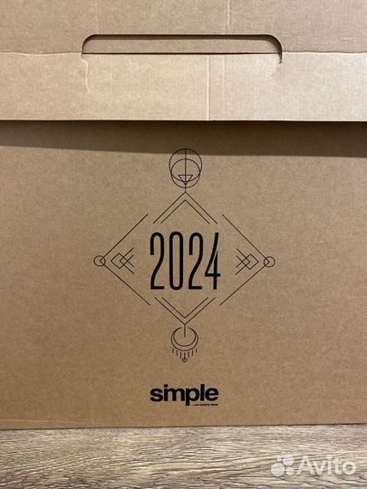 Коллекционный календарь Simple 2024