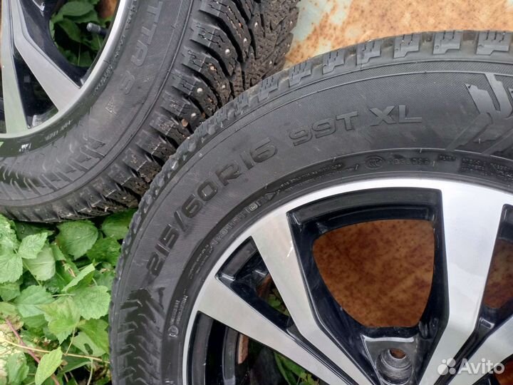 Комплект зимних шин на литых дисках