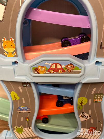 Автотрек детский скоростной спуск - парковка с маш