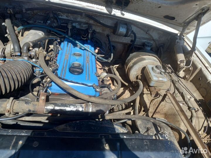 ГАЗ 3110 Волга 2.3 МТ, 2000, 10 000 км