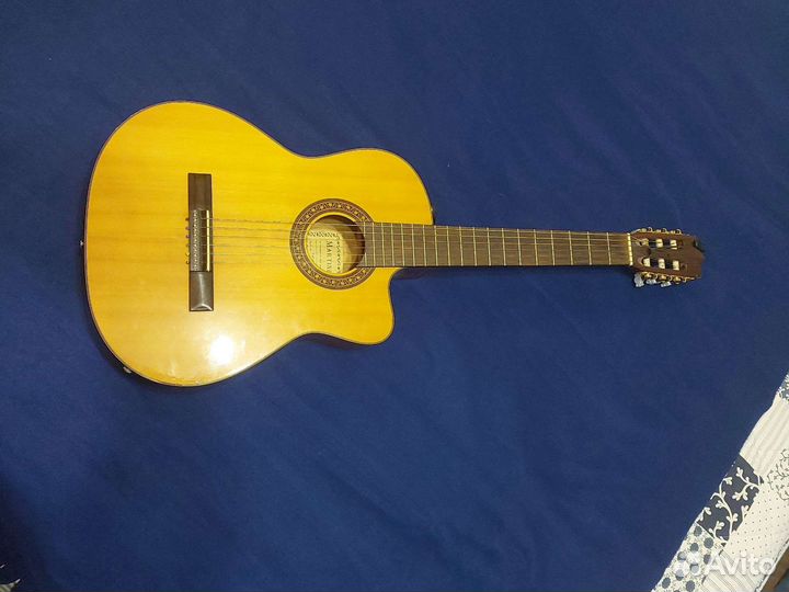 Электроакустическая гитара martinez