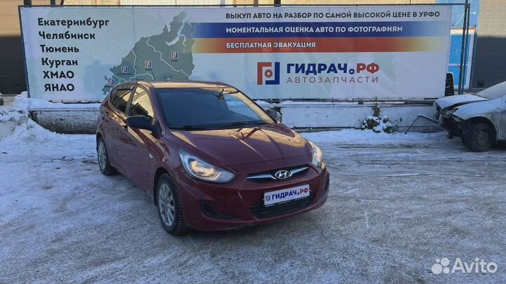 Моторчик стеклоочистителя задний Hyundai Solaris 9