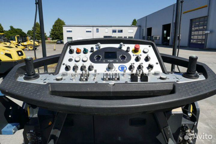 Асфальтобетоноукладчик Bomag BF 200 C-2, 2021