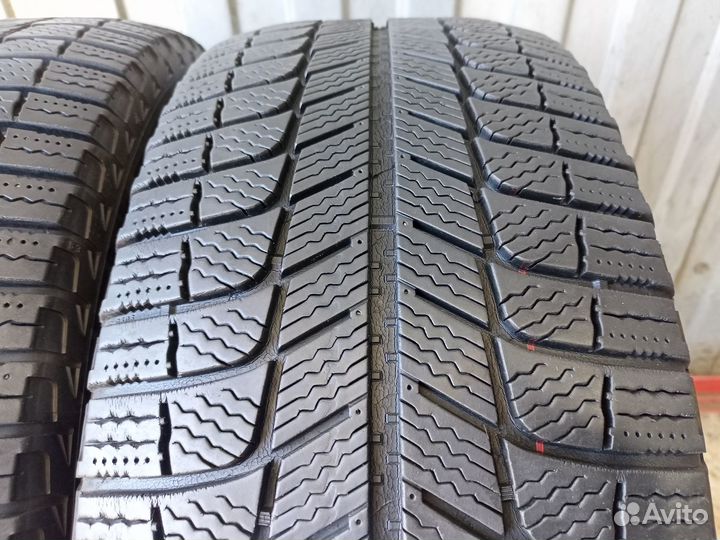 Michelin X-Ice 215/45 R17