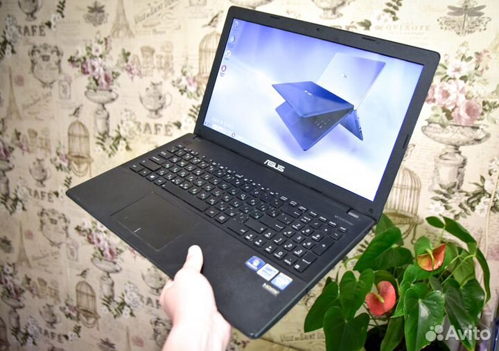 Быстрый красивый ноутбук asus 500\4гб + мышь