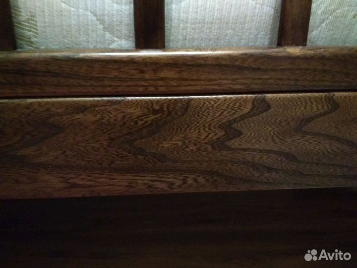 Кровать из дуба