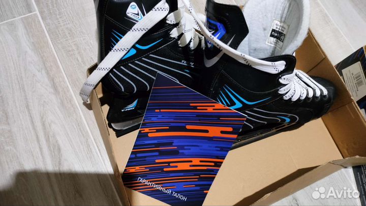 Коньки хоккейные 40 размер