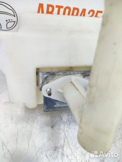 Бачок омывателя лобового стекла Ssang Yong Rexton