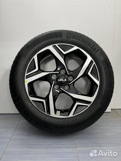 R17 Goodyear EfficientGrip 215/55, PCD 5x114.3 DIA 67.1