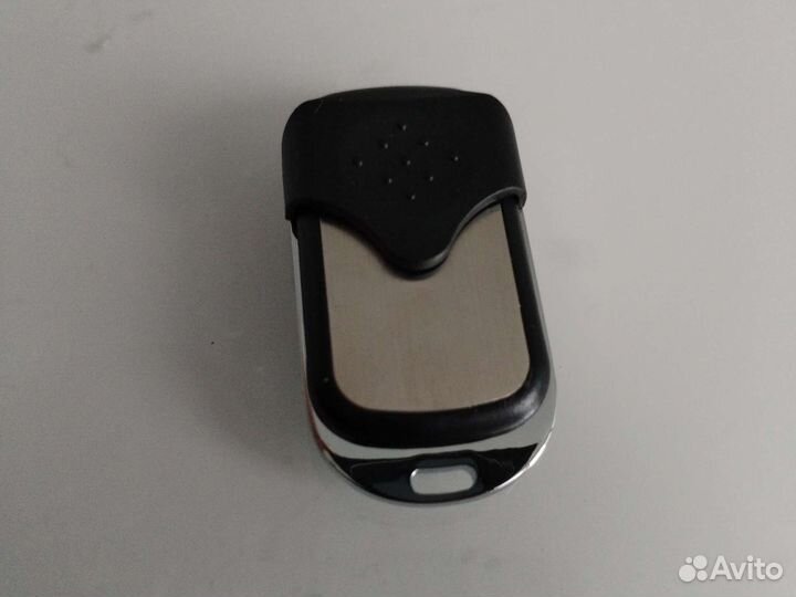 Универсальный пульт от шлагбаума от ворот