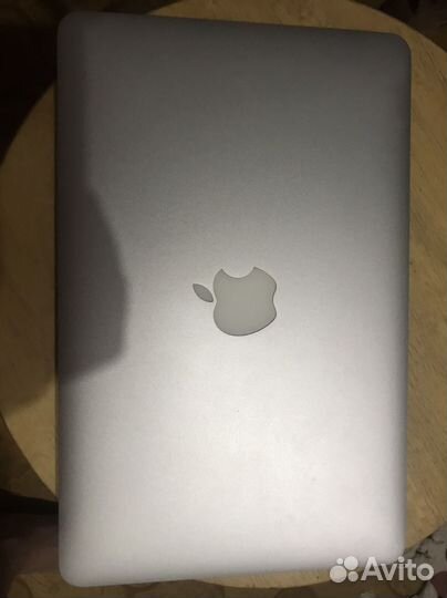 Apple MacBook Air 11 2011