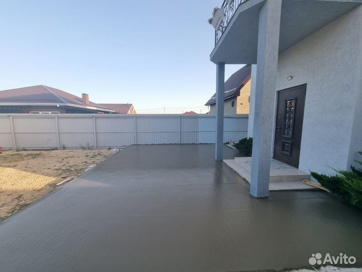 Бетонирование двора