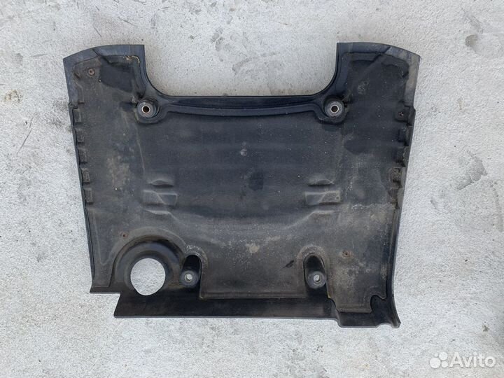 Декоративная накладка двигателя Хендай Соната EF