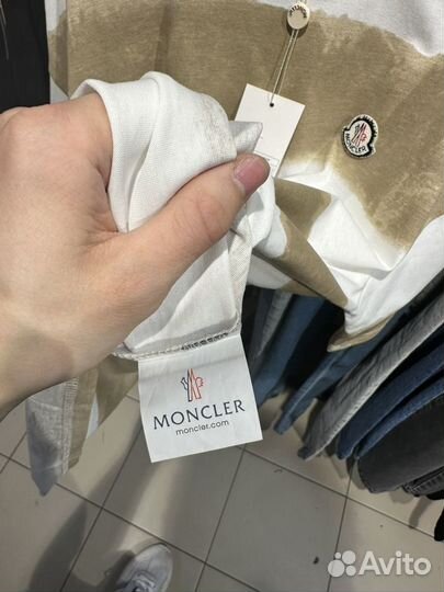 Футболка Moncler