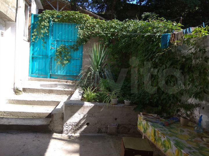 Комната 11 м² в 3-к., 1/2 эт.