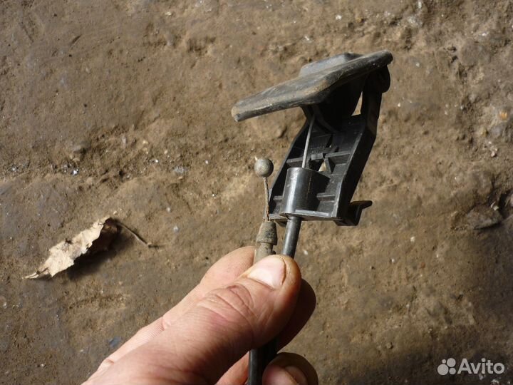 Трос капота Шевроле авео 250