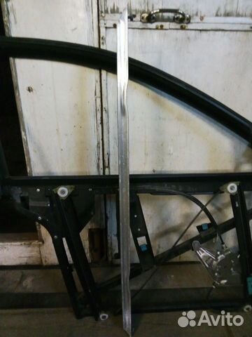 Усилитель правой передней двери