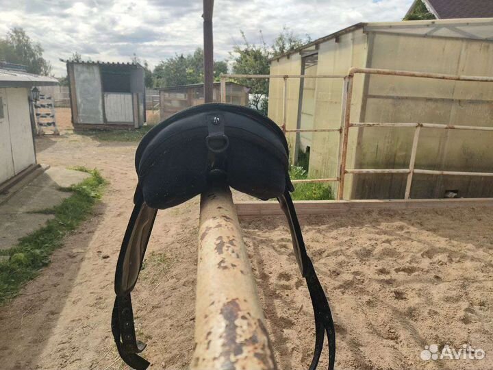 Седло для лошади пони
