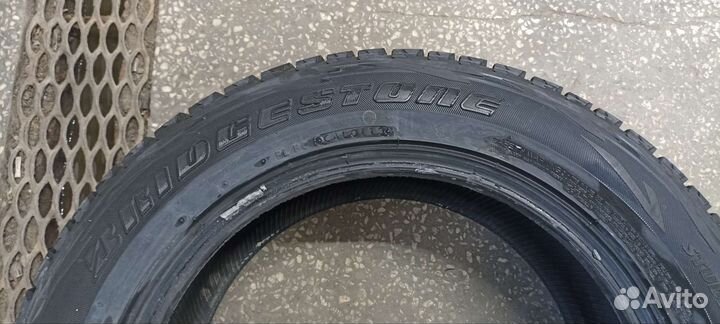 Bridgestone Blizzak DM-V1 225/60 R17 29