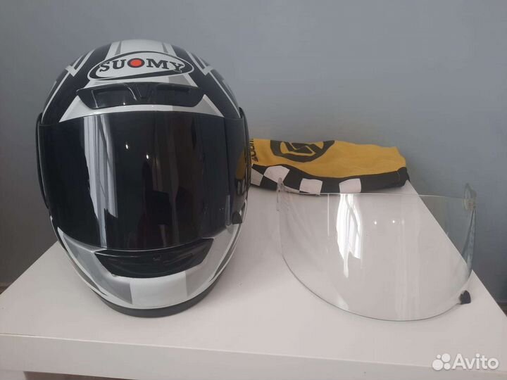 Шлем на мотоцикл