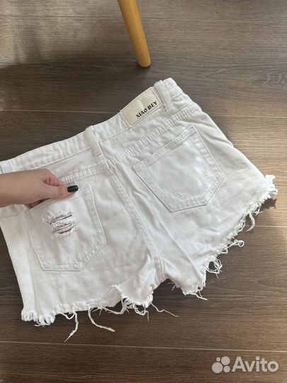 Шорты женские