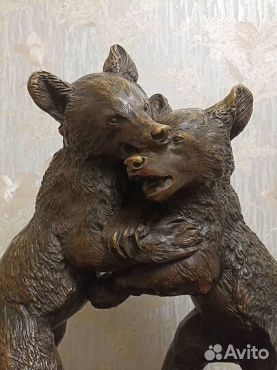 Скульптура «Играющие медвежата» бронза 19 век