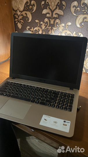 Ноутбук Asus