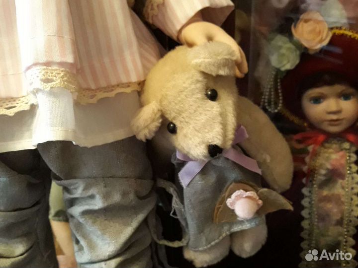 Кукла фарфоровая большая 57см