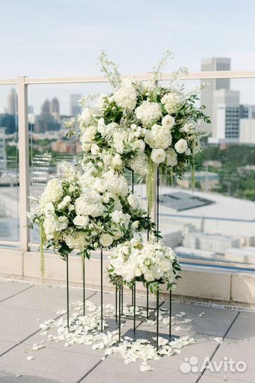 Стойки для цветов на свадьбу, цветочные композиции