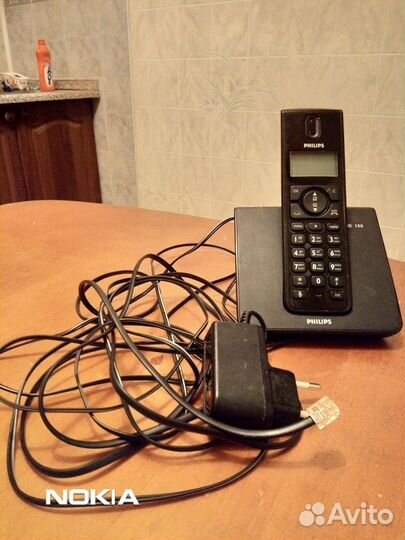 Телефон Philips se 150
