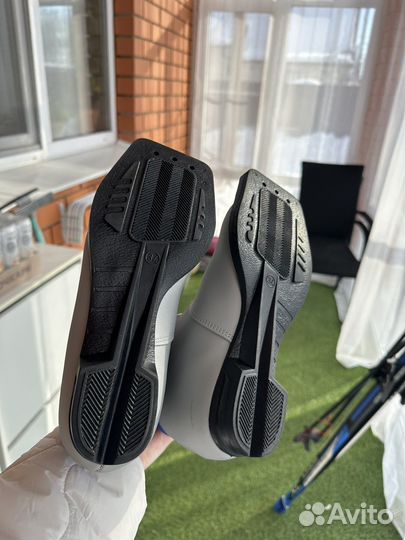 Беговые лыжи и ботинки