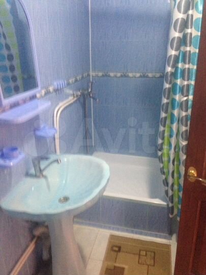 Комната 35 м² в 5-к., 3/3 эт.