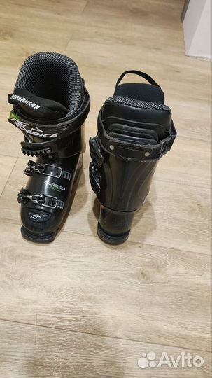 Горнолыжные ботинки детские 22.5